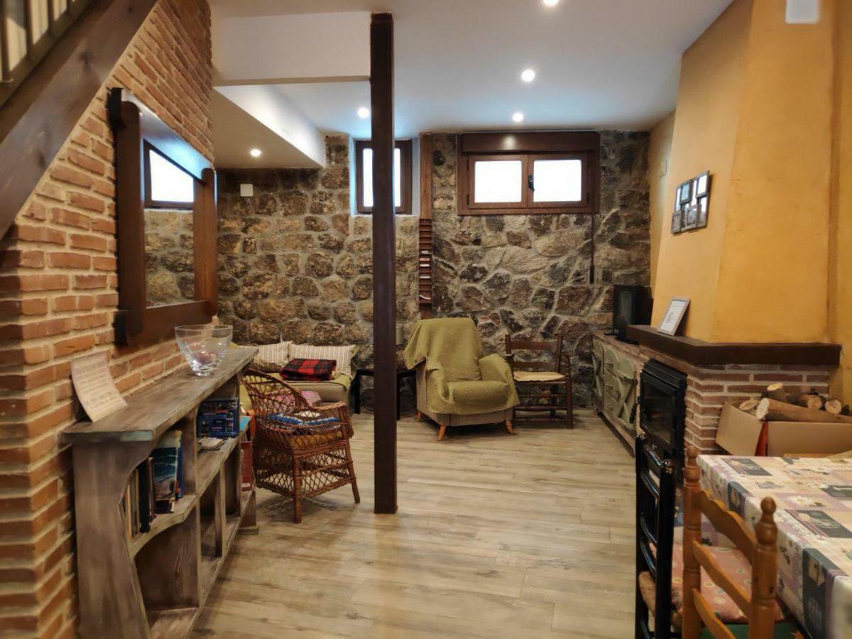 La Calleja Villarejo del Valle Extérieur photo