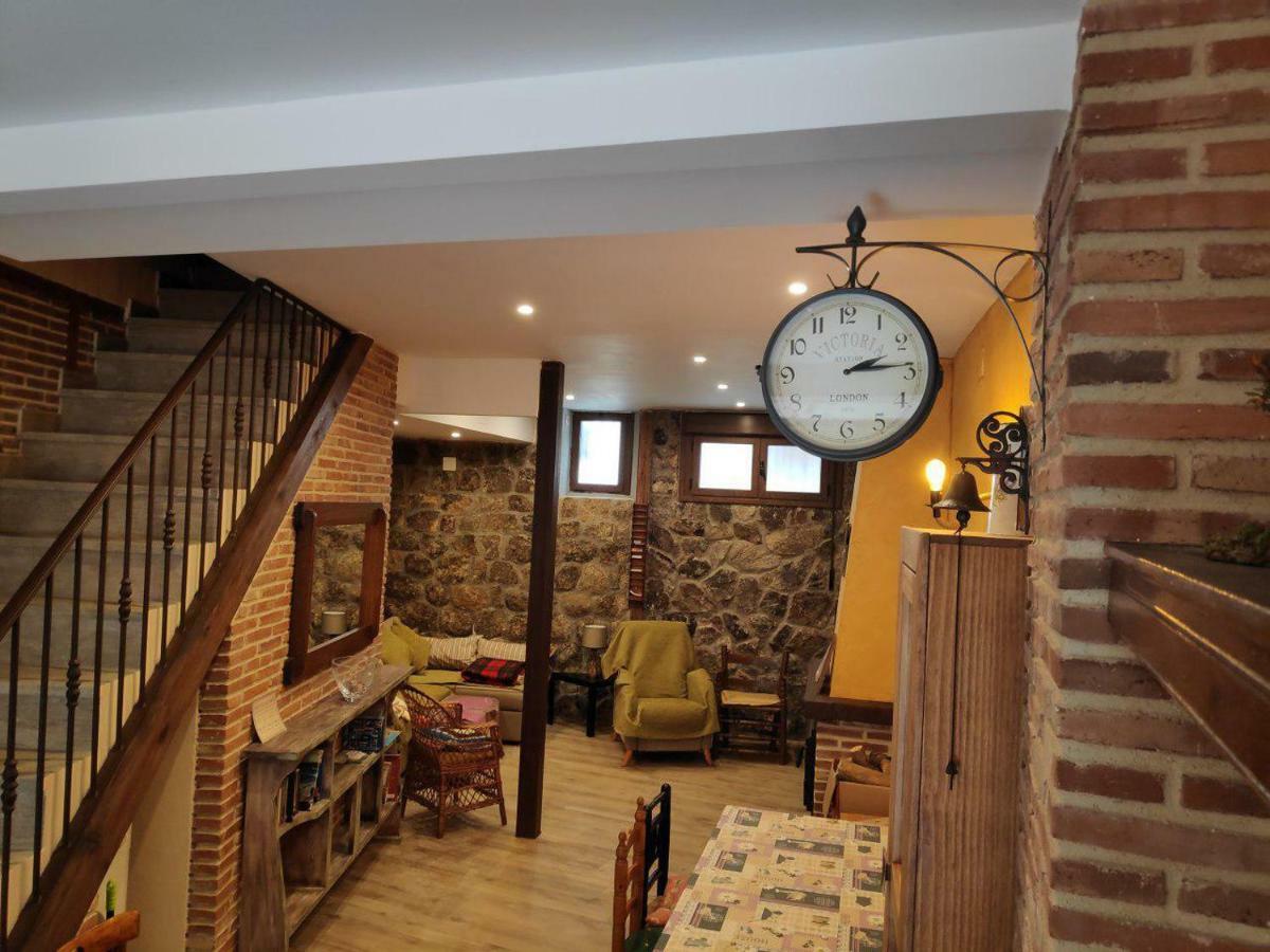 La Calleja Villarejo del Valle Extérieur photo